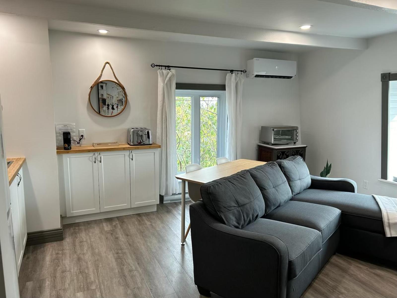 לה מלבאי Petite Plaisance Appartements מראה חיצוני תמונה